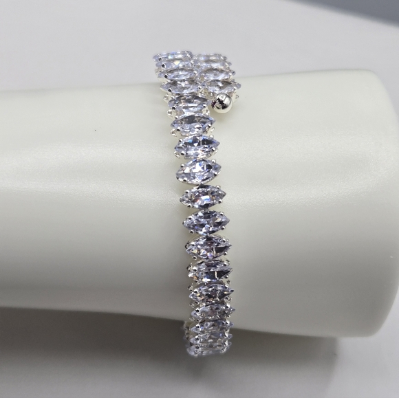Swarovski Crystal Elements Silver Bracelet 6 1/4 - 7 inch Prom Bridal Formal - Picture 3 of 9